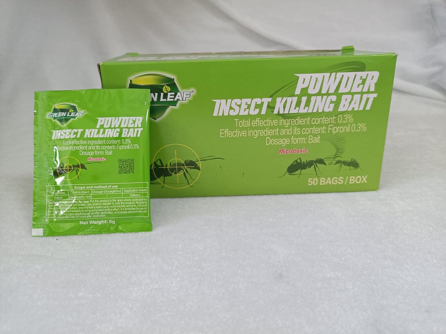 Green Leaf Cockroach & Ant Killer Powder Insect Killing Bait in a 50-bag box for effective pest control